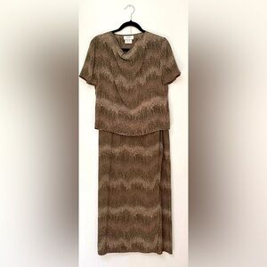 2/$40  2-piece Vintage 100% Silk